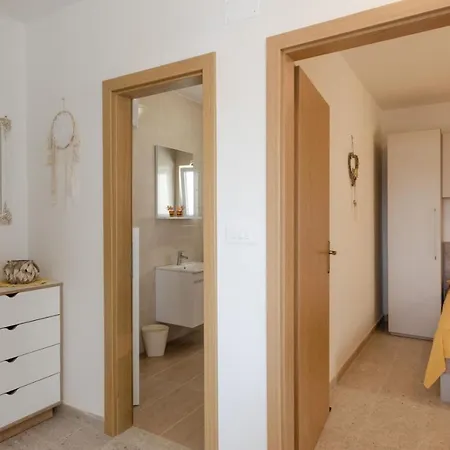 In Karbuni With Sea View, Balcony, Air Conditioning, Wifi 5078-3 شقة Blato (Korcula)