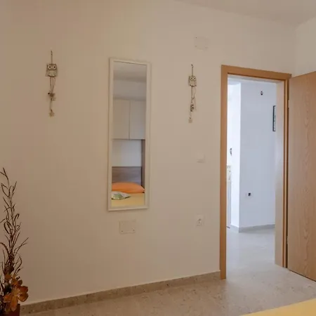 In Karbuni With Sea View, Balcony, Air Conditioning, Wifi 5078-3