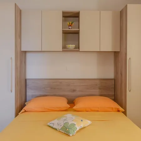 In Karbuni With Sea View, Balcony, Air Conditioning, Wifi 5078-3 * Blato (Korcula)